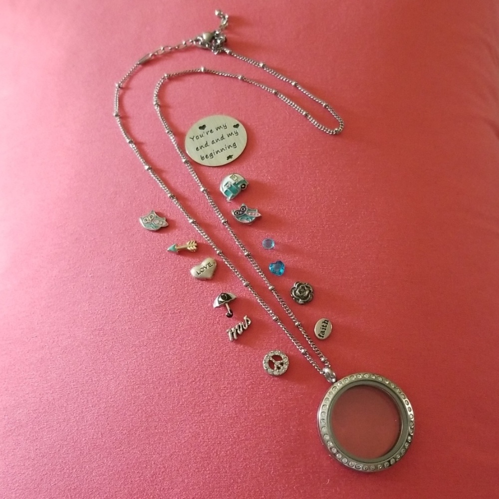 Origami Owl necklace, plate and charms